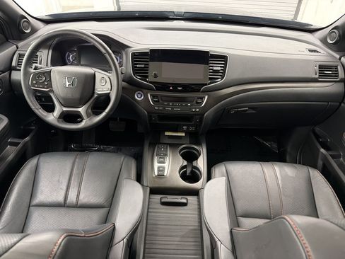 Used 2023 Honda Passport TrailSport image 15