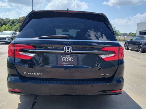 Used 2023 Honda Odyssey Elite image 7