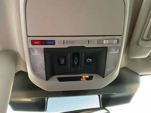 Used 2022 Subaru Forester Premium image 39