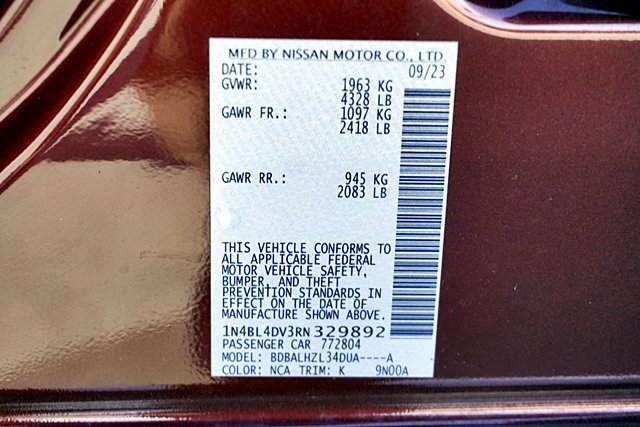 Used 2024 Nissan Altima 2.5 SV FWD image 15