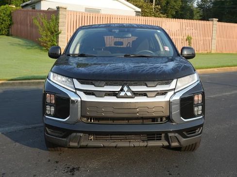 Used 2022 Mitsubishi Outlander Sport ES FWD image 2