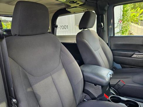 Used 2015 Jeep Wrangler Sport w/ Quick Order Package 24S image 28
