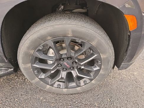 Used 2023 GMC Yukon Denali w/ LPO, Floor Liner Package image 37