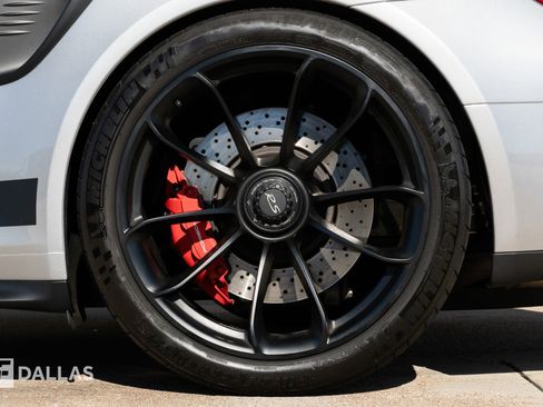 Used 2019 Porsche 911 GT3 RS image 9