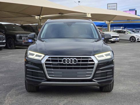 Used 2018 Audi Q5 2.0T Premium Plus w/ Premium Plus Package image 2
