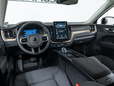 New 2026 Volvo XC60 B5 Plus w/ Climate Package AWD/4WD image 16