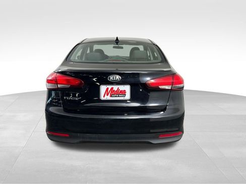 Used 2017 Kia Forte LX w/ LX Popular Package image 6