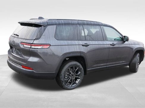 New 2025 Jeep Grand Cherokee L Limited image 3