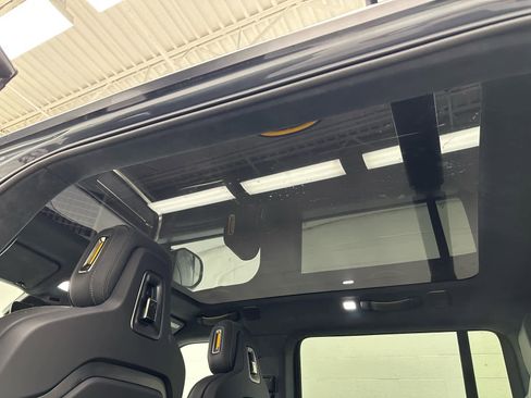 Used 2023 Rivian R1S Adventure image 38