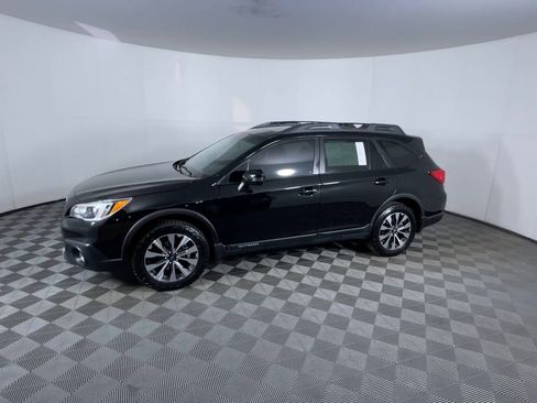 Used 2017 Subaru Outback 3.6R Limited image 4