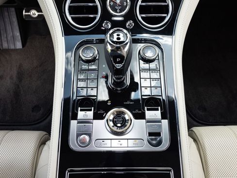 Used 2020 Bentley Continental GT AWD/4WD image 43