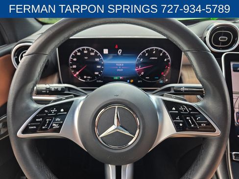 Used 2024 Mercedes-Benz GLC 300 4MATIC image 29