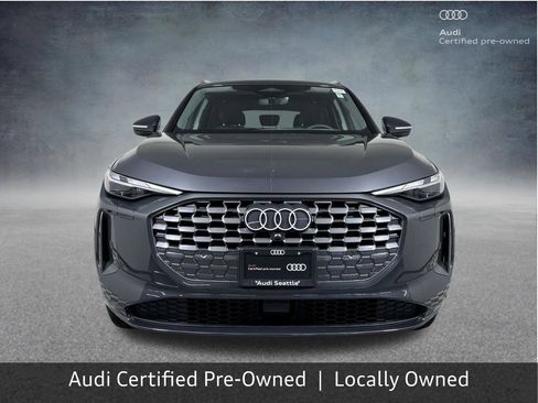 Certified 2025 Audi Q5 Premium w/ Convenience Package AWD/4WD image 3