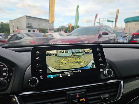 Used 2021 Honda Accord Sport Special Edition image 25