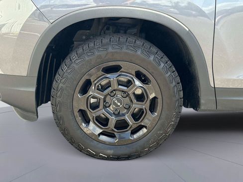 Certified 2025 Honda Ridgeline TrailSport+ image 11