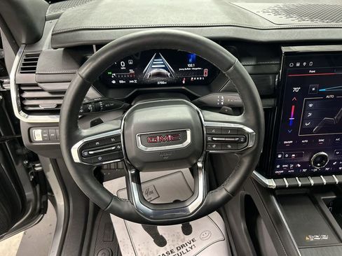 Certified 2024 GMC Acadia Elevation w/ Luxury Package image 4