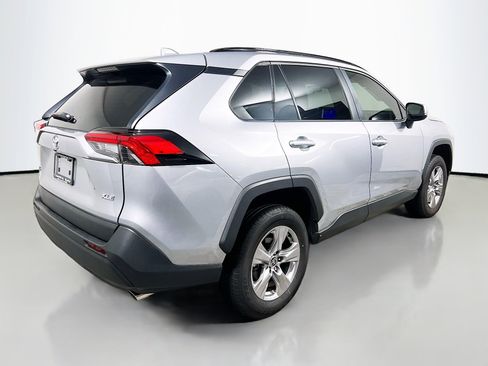Used 2025 Toyota RAV4 XLE image 4