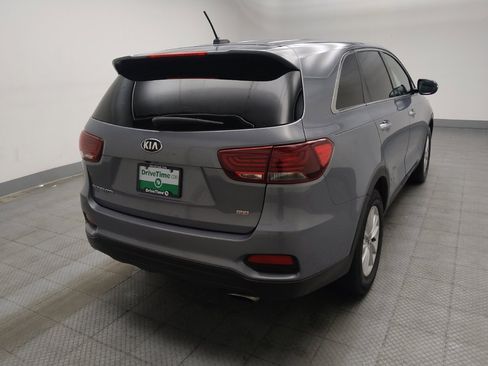 Used 2020 Kia Sorento L image 9