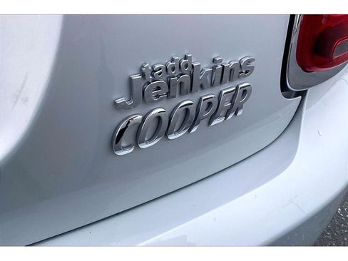 Used 2020 MINI Cooper 2-Door Hardtop image 9