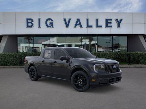 New 2026 Ford Maverick Lariat w/ Black Appearance Package image 7