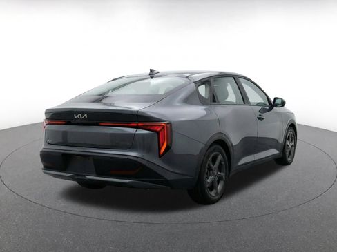 Used 2025 Kia K4 FWD image 9