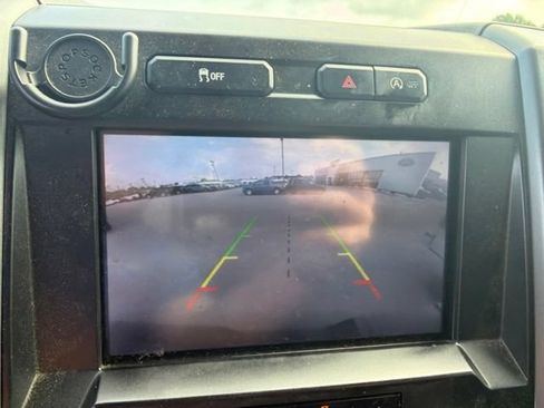 Used 2019 Ford F150 XLT w/ Equipment Group 302A Luxury AWD/4WD image 15