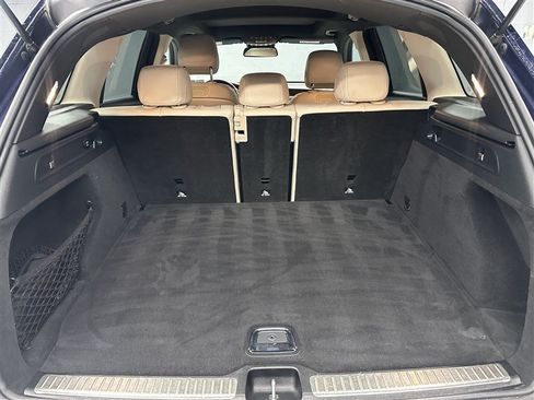 Used 2018 Mercedes-Benz GLC 300 4MATIC image 18