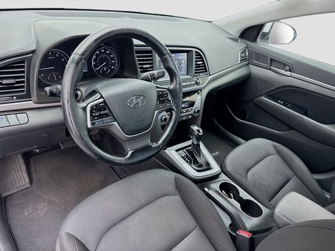 Used 2018 Hyundai Elantra Value Edition FWD image 7