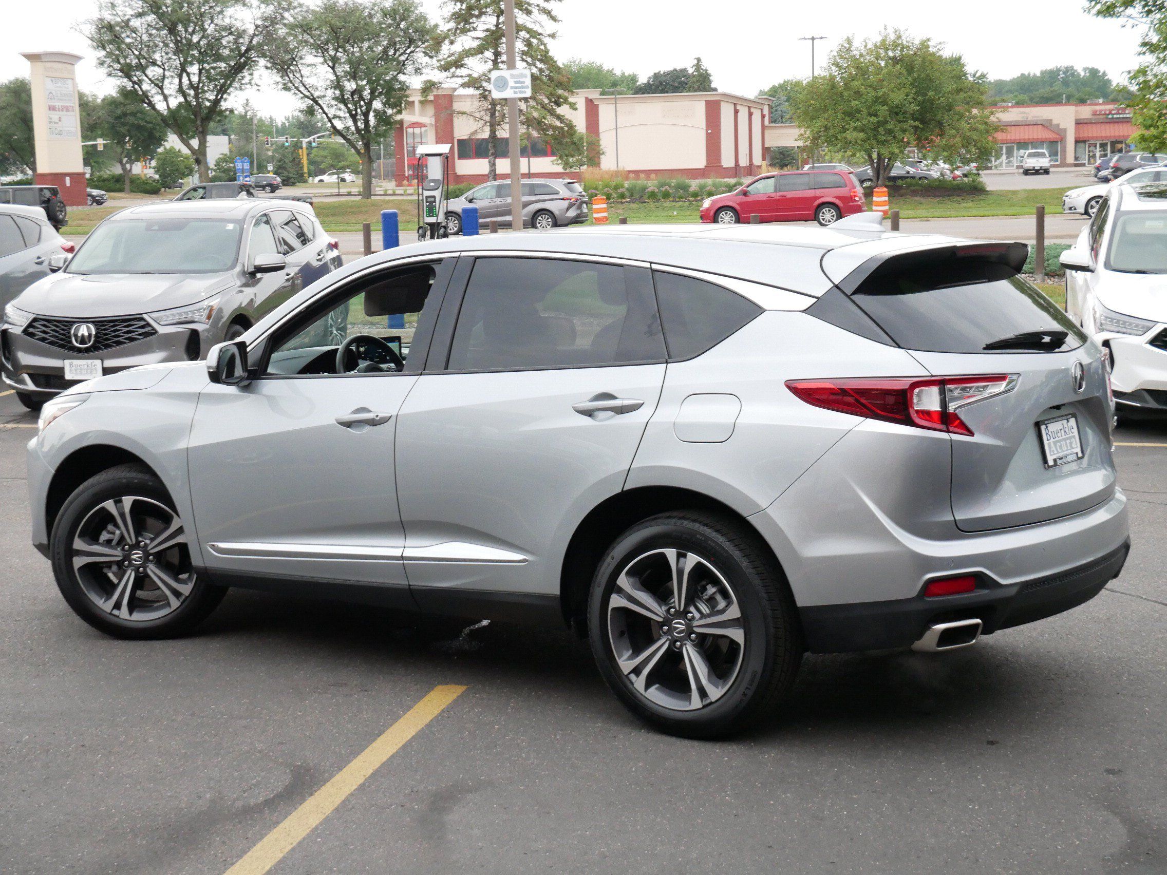 Certified 2026 Acura RDX w/ Technology Package AWD/4WD image 4