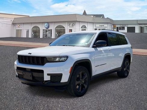 Used 2023 Jeep Grand Cherokee L Laredo AWD/4WD image 1