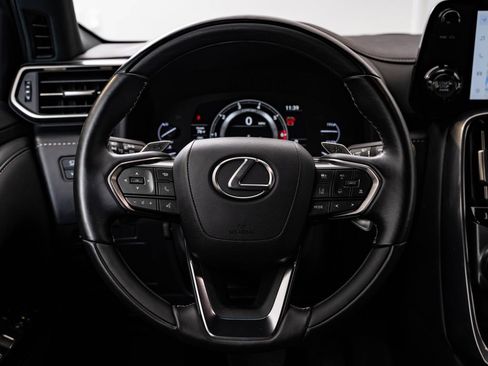 Used 2024 Lexus LX 600 4WD w/ Appearance Package image 43