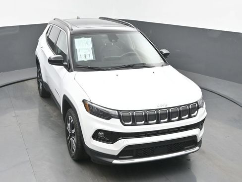 Used 2022 Jeep Compass Limited w/ Sun and Sound Group image 45