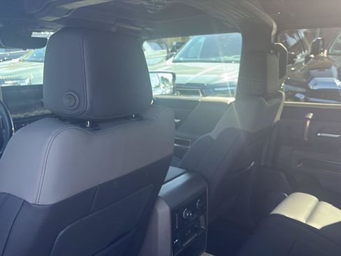 Used 2024 GMC Hummer EV 3X AWD/4WD image 24