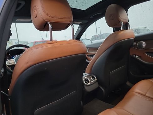 Used 2019 Mercedes-Benz C 300 4MATIC Sedan image 12