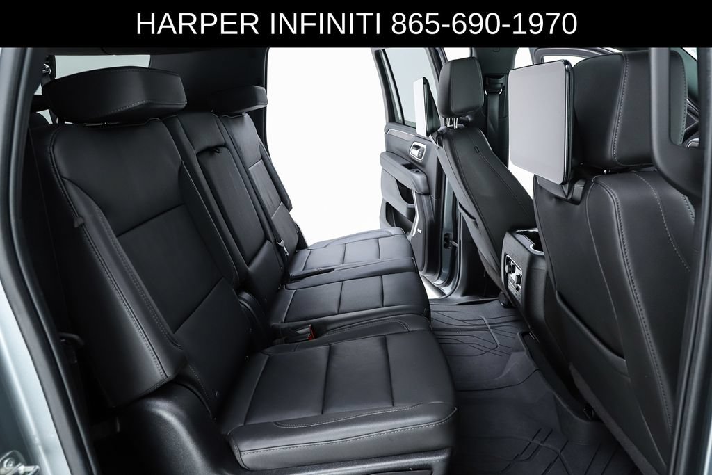 Used 2024 Chevrolet Suburban Z71 w/ Luxury Package AWD/4WD image 38