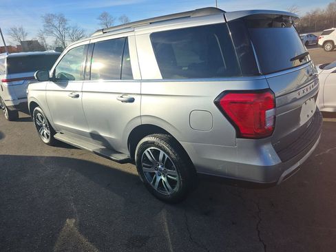 Used 2024 Ford Expedition XLT image 6