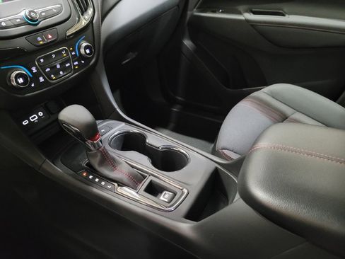 Used 2022 Chevrolet Equinox RS FWD image 26