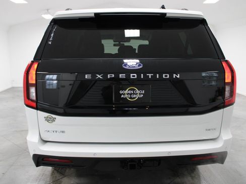 New 2026 Ford Expedition Max Active image 7