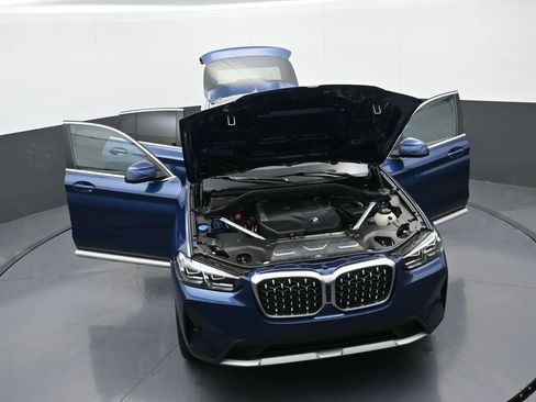 Used 2025 BMW X4 xDrive30i w/ Premium Package image 38