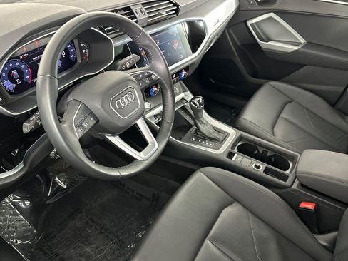 Used 2020 Audi Q3 2.0T Premium w/ Convenience Package image 9