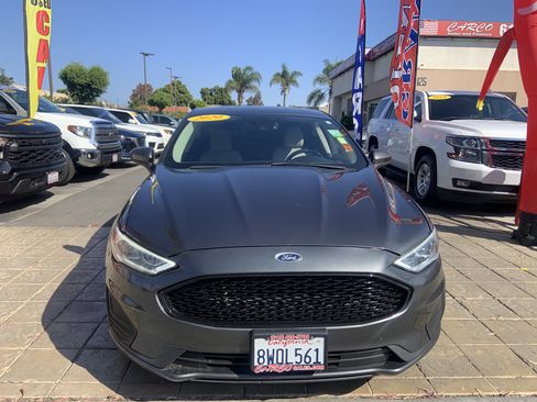 Used 2020 Ford Fusion S image 2