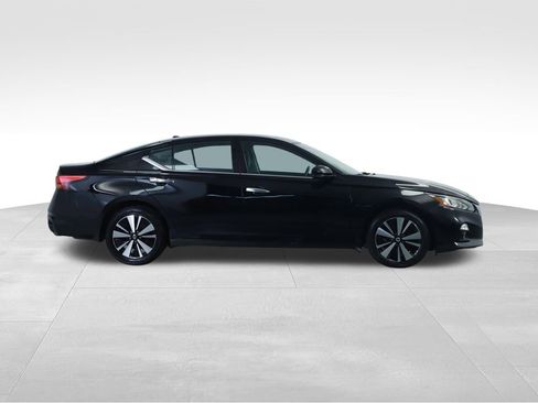 Used 2020 Nissan Altima 2.5 SL AWD/4WD image 12
