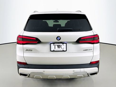 Used 2023 BMW X5 xDrive40i w/ Parking Assistance Package AWD/4WD image 6