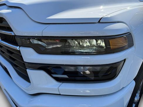 New 2026 RAM 2500 Big Horn AWD/4WD image 22