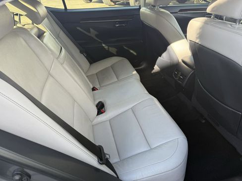 Used 2015 Lexus ES 350 w/ Luxury Package image 19