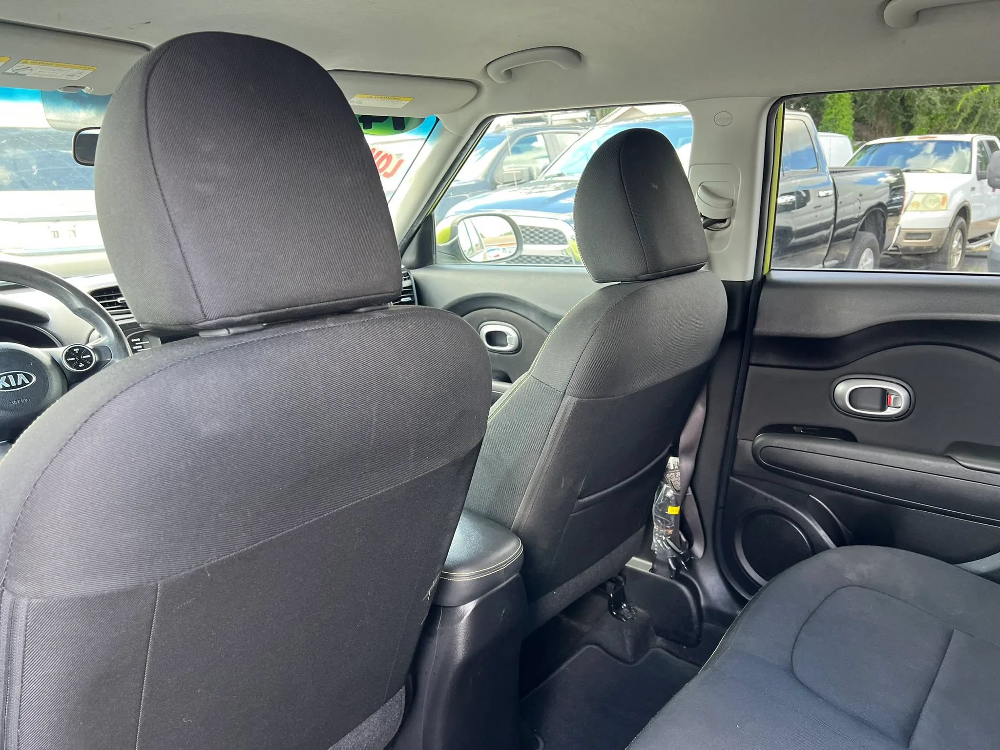 Used 2014 Kia Soul + FWD image 9