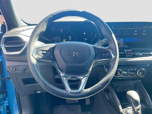 Used 2025 Chevrolet TrailBlazer ACTIV w/ Convenience Package FWD image 11