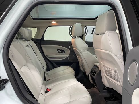 Used 2016 Land Rover Range Rover Evoque HSE image 32