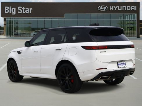Used 2025 Land Rover Range Rover Sport Dynamic SE AWD/4WD image 3