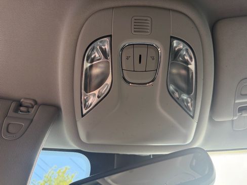 Used 2022 Jeep Compass Latitude AWD/4WD image 42